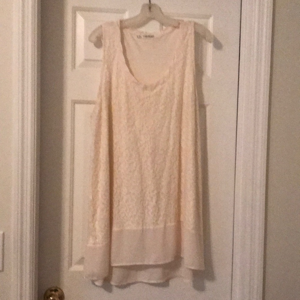 Maurice’s cream lace tunic.